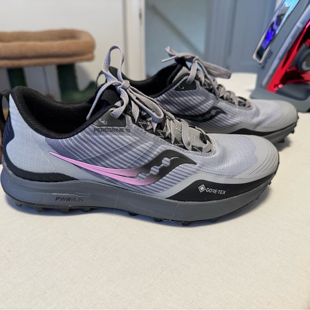 Saucony trail shoes